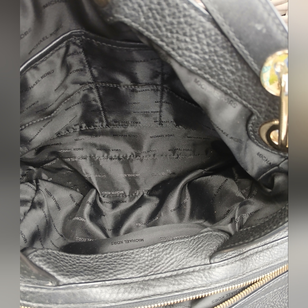 Michael Kors Black Pebbled Leather Shoulder Bag - Picture 8 of 16
